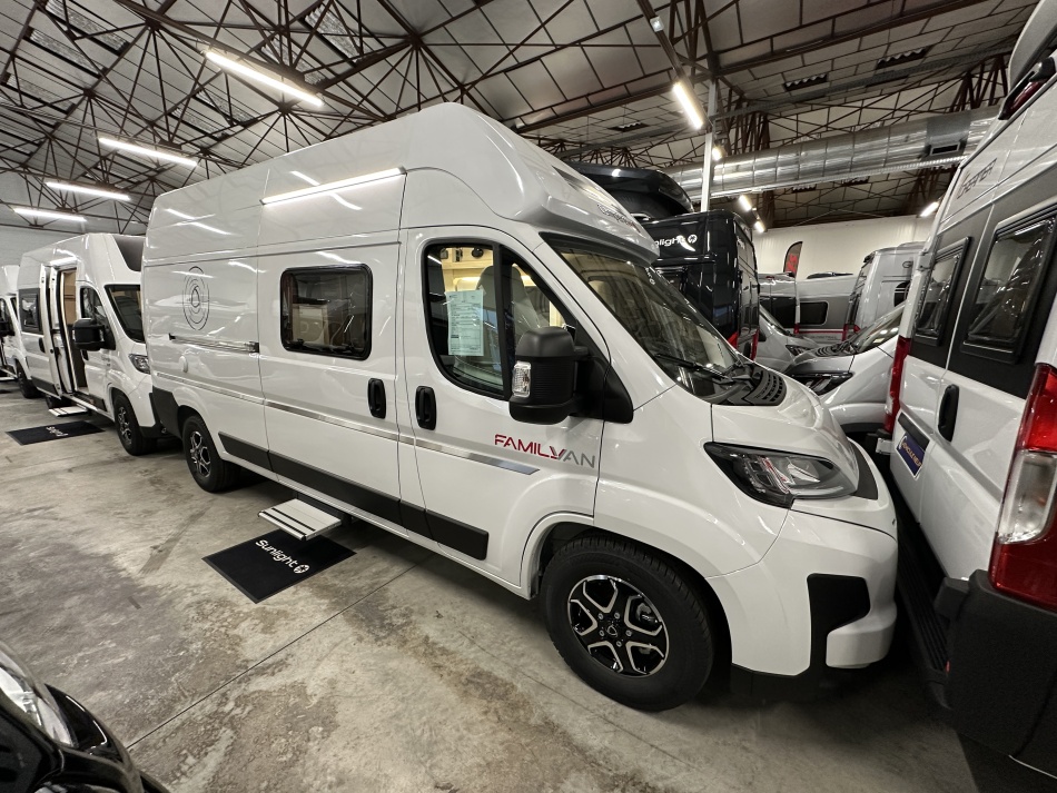 camping car CAMPEREVE PREMIUM FAMILY VAN modèle 2025